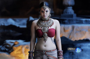 Reema Sen Stills and Photos Gallery in Aayirathil Oruvan Movie