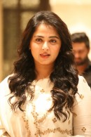 Actress Anushka Latest Stills