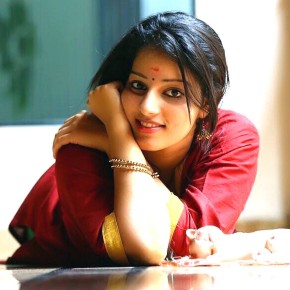 Actress-Malavika-Menon-Photos-7