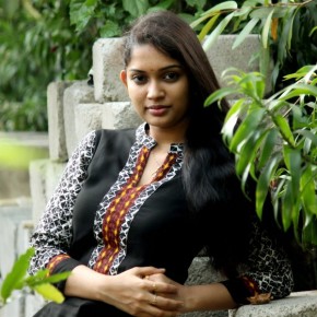 Actress-Priyanka-Photos-1