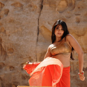 Anushka-Shetty-11-02-Stills-019