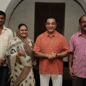 Celebs-Greeting-Kamal-Haasan-for-Padma-Bhushan-Award-Stills-101be00002032014be