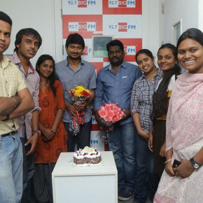 Idhu-Kathirvelan-Kadhal-Movie-Team-at-BIG-FM-Stills-422r00002132014r