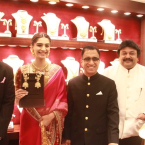 kalyan-jewellers-inauguration-at-annanagar-stills-12