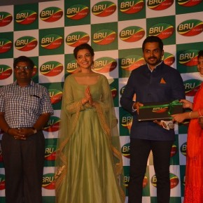 Karthi-and-Kajal-Aggarwal-at-Bru-Coffee-Meet-Photos-7