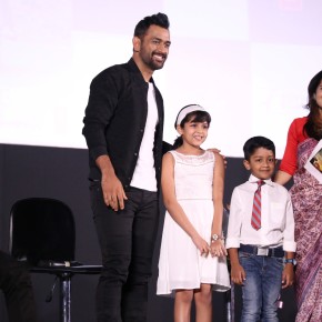 ms-dhoni-with-suriyas-kids-at-the-press-meet-6