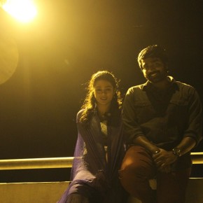 puriyaadha-pudhir-movie-stills-5