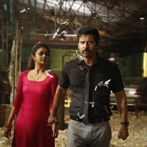 Saamy Square Movie Photos Gallery and Stills