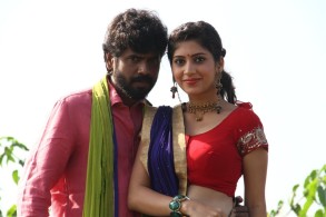 Tea Kadai Bench Movie Stills