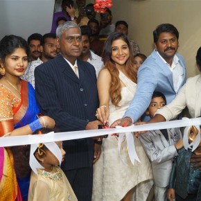 TON & GUY ESSENSUALS LAUNCHED IN NELLORE BY SAKSHI AGARWAL & C.CHINNAPPAN